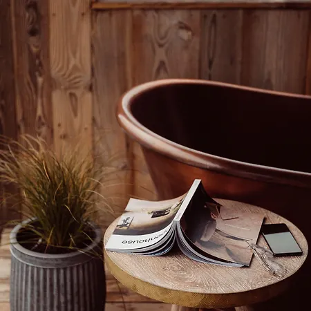 Hotel Glasson Lakehouse