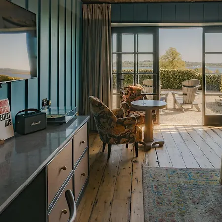 فندق Glasson Lakehouse