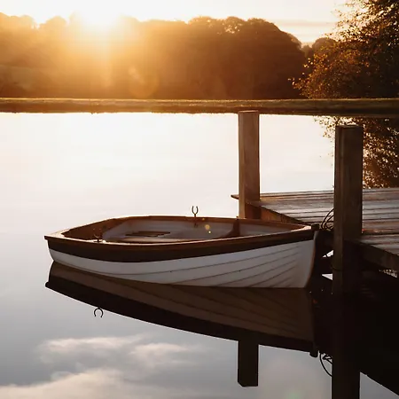 Glasson Lakehouse 4*