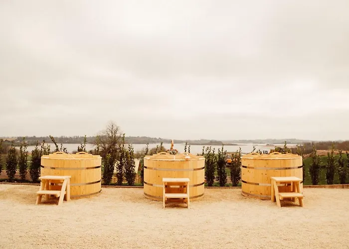 Hotel Glasson Lakehouse 4*